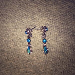 Blue topaz white gold earrings